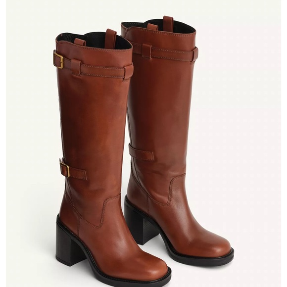 BUCKLED LEATHER BOOTS LIMITED EDITION